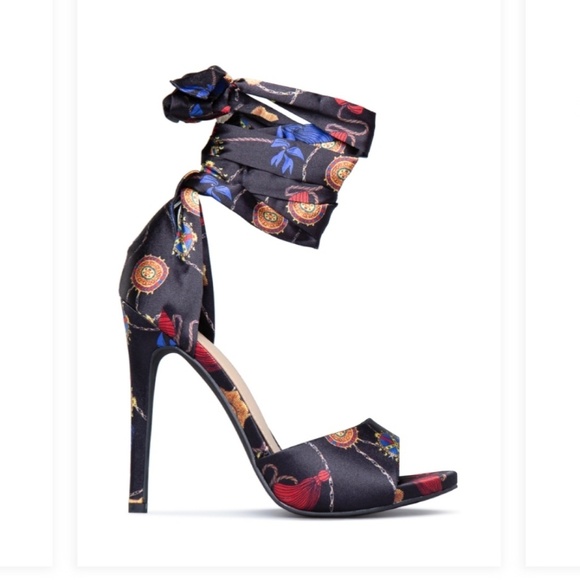 Stiletto heeled sandals with wraparound ankle lace - Picture 2 of 2